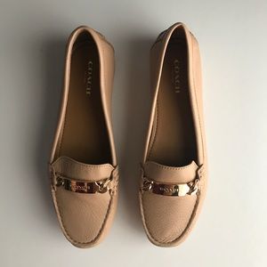NWT COACH Olive Loafer Flats